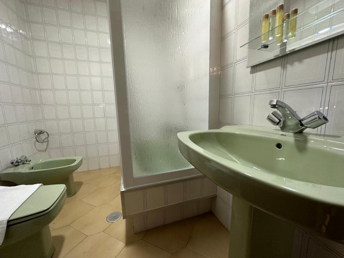 Oktheway Et Suseia Apartment Sarria Bagian luar foto