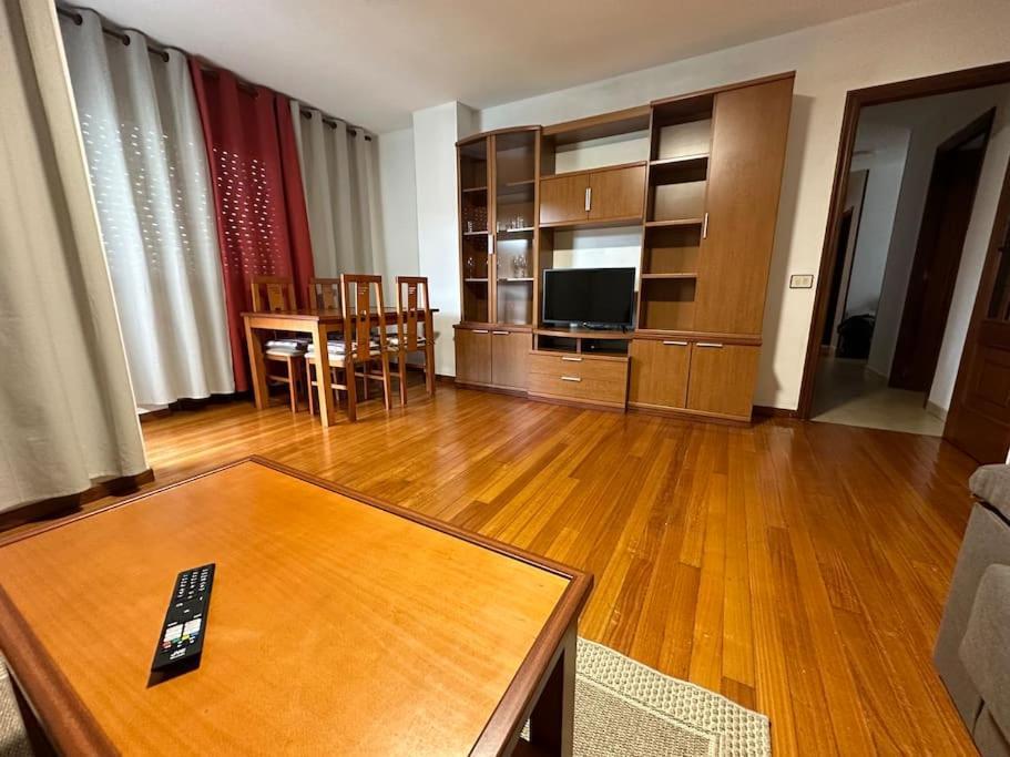 Oktheway Et Suseia Apartment Sarria Bagian luar foto